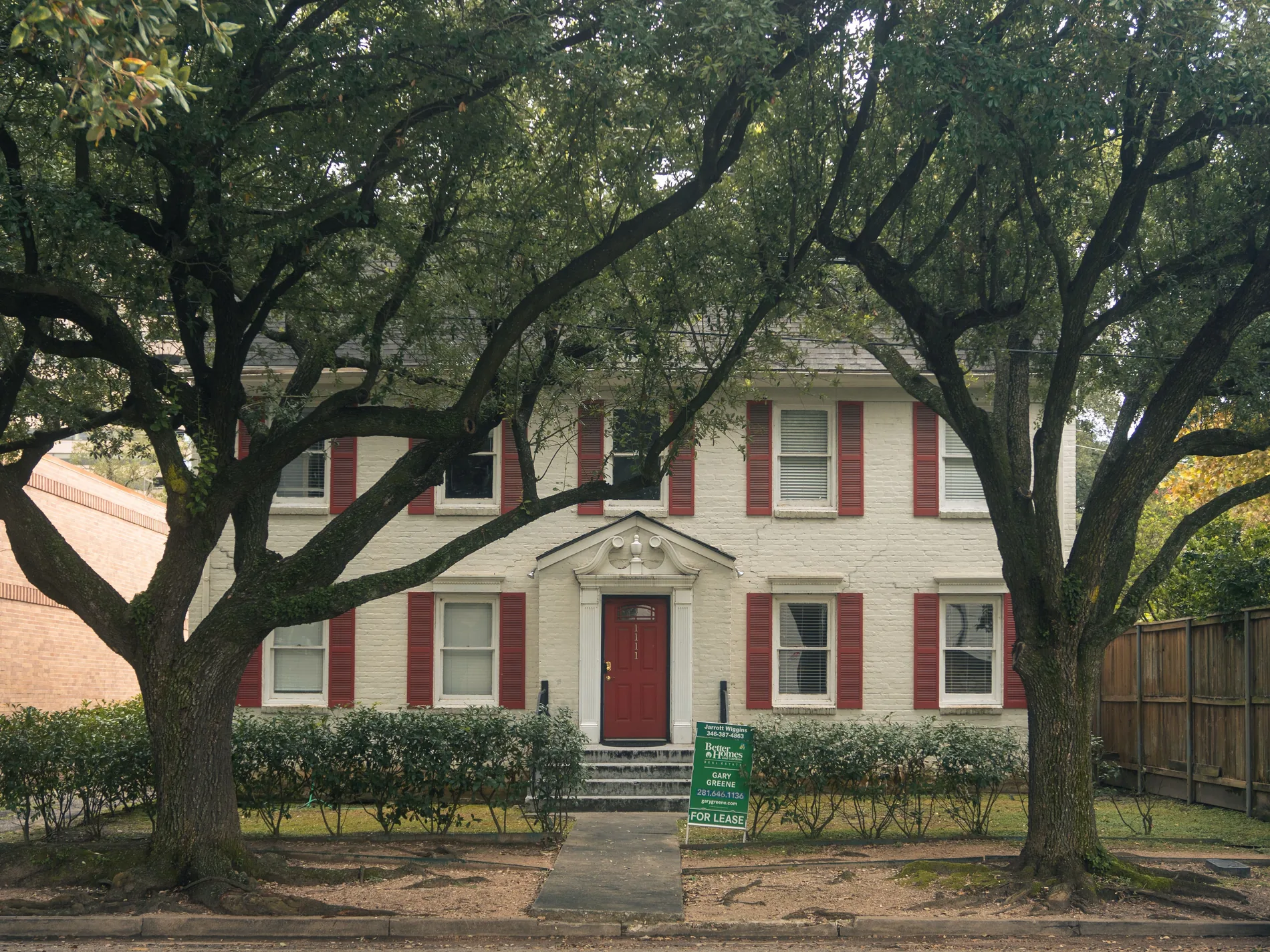 Spring, Texas — where SkyClear cleans exterior windows
